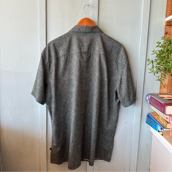 Kuhl PERSUADR™ Lightweight, quick-dry, moisture-wicking sun protection - Picture 11 of 13